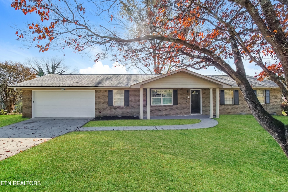 000-photo-front-view-14947079