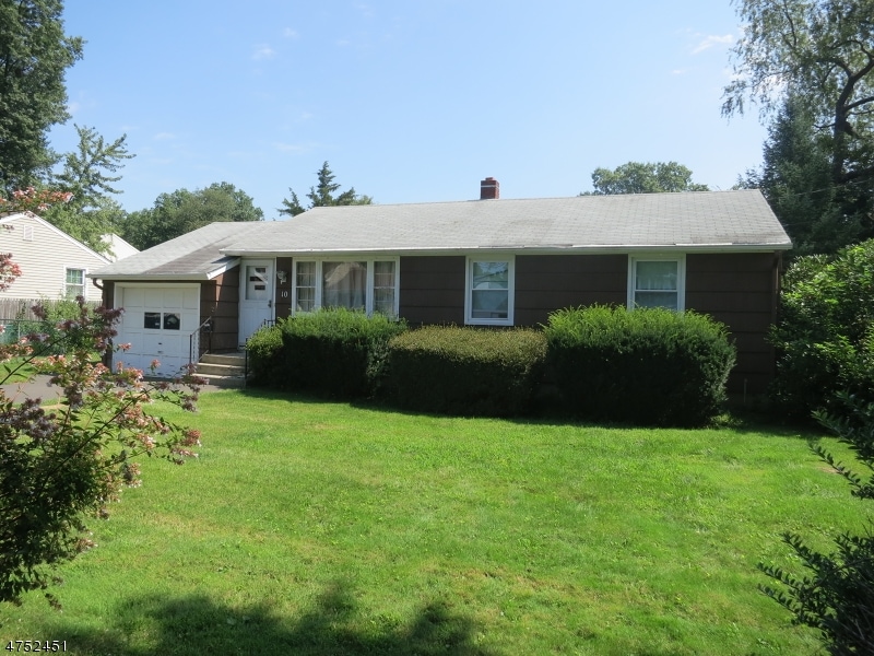 10 Garden Place, Middlesex, NJ 08846 - photo 1