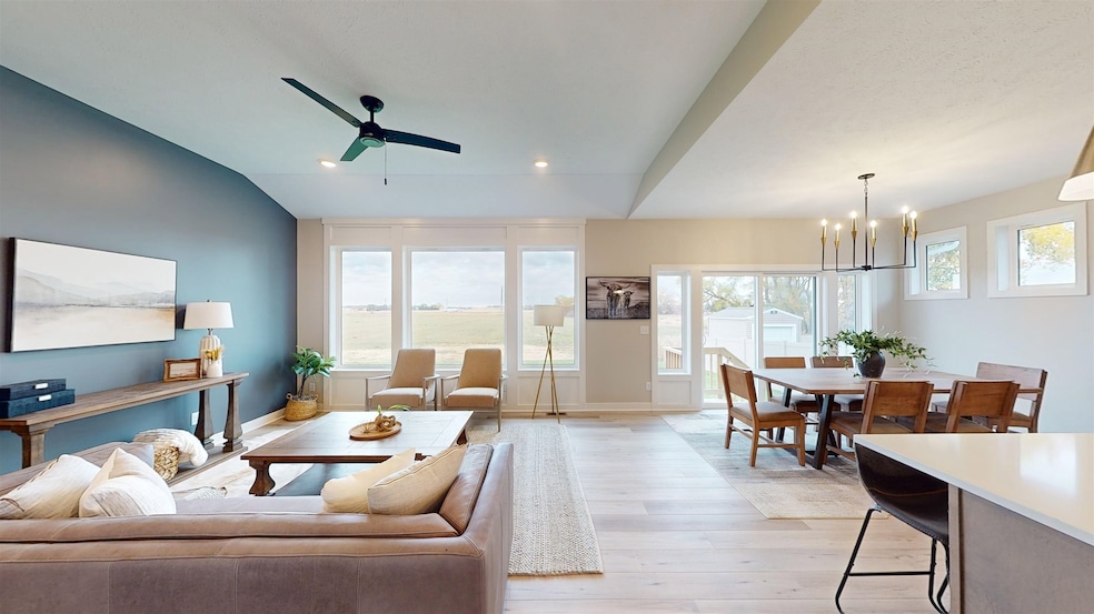 5539 42nd Ave, Columbus, NE 68601 - photo 1