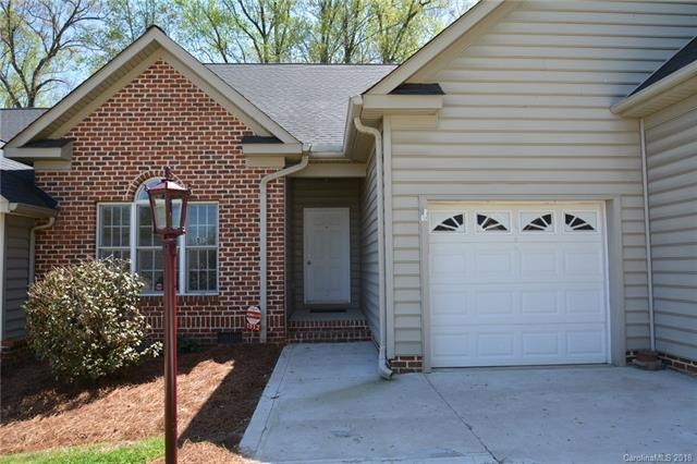 1512 Forest Park Dr, Statesville, NC 28677 - photo 1