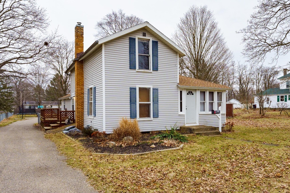 Main_St_N_338_Wayland_49348-1