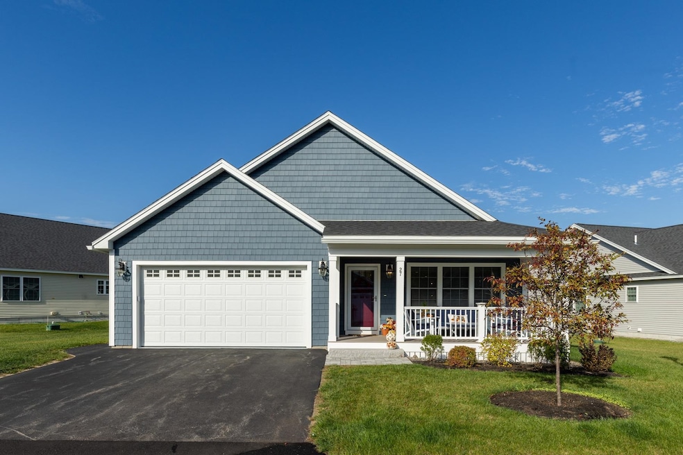 27 Mulberry Ln, Epping, NH 03042 - photo 1