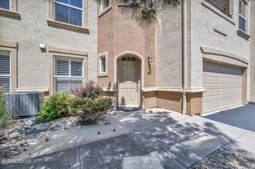 2-web-or-mls-17000-wedge-pkwy-2624