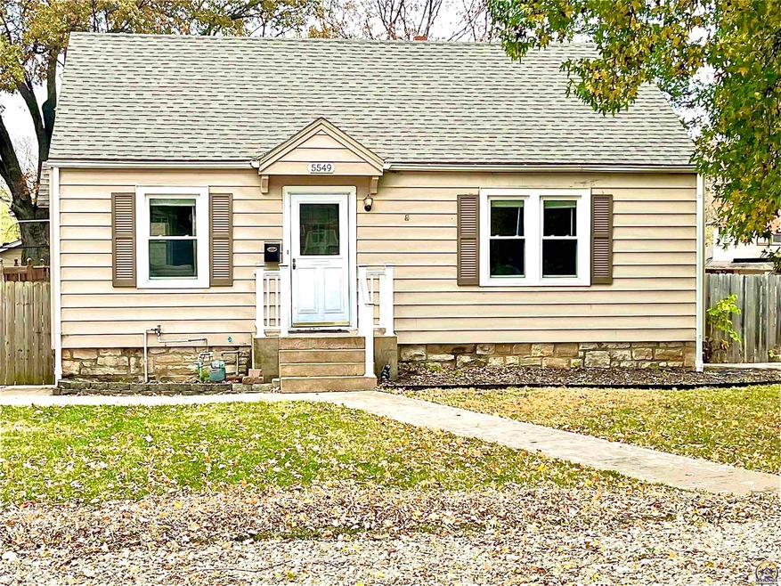 5549 Caenen St, Shawnee, KS 66216 - photo 1