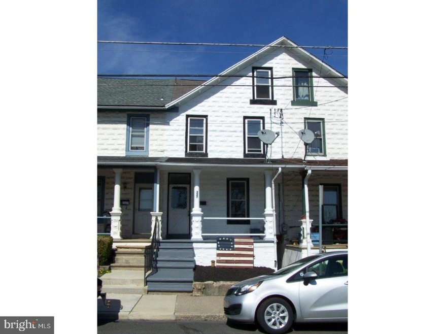 327 State St, East Greenville, PA 18041 - photo 1