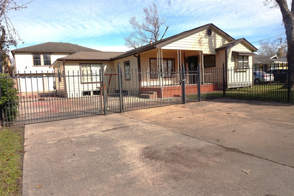 1805 Hopper Rd, Houston, TX 77093 - photo 1