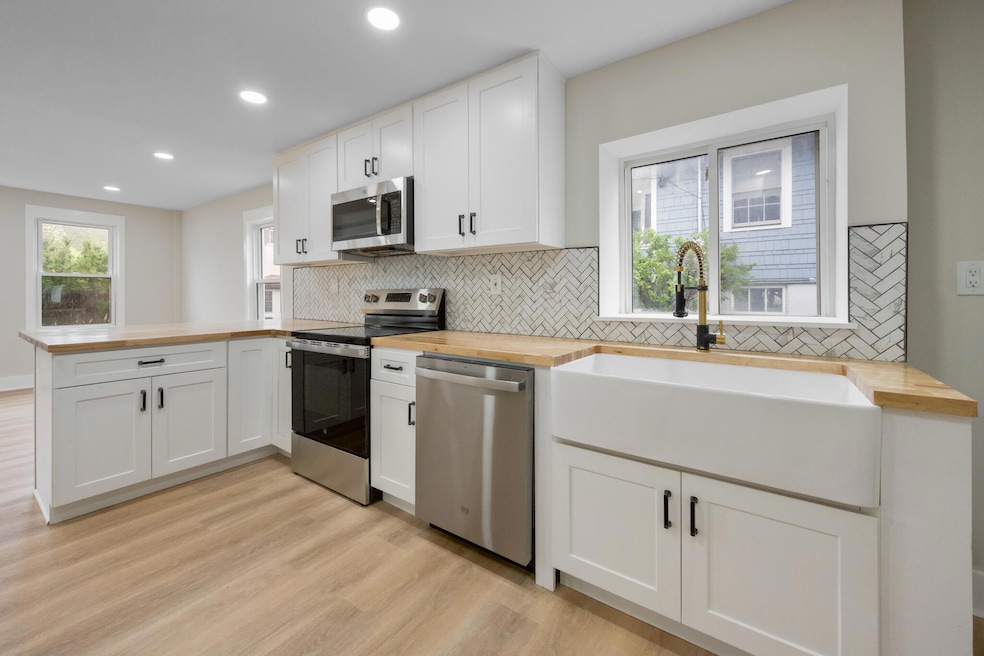 50 14th Street, Bangor, ME 04401