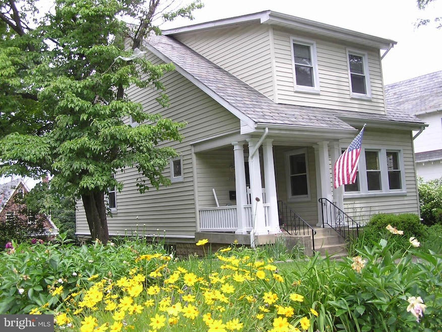 2228 Lake Ave, Baltimore, MD 21213 - photo 1