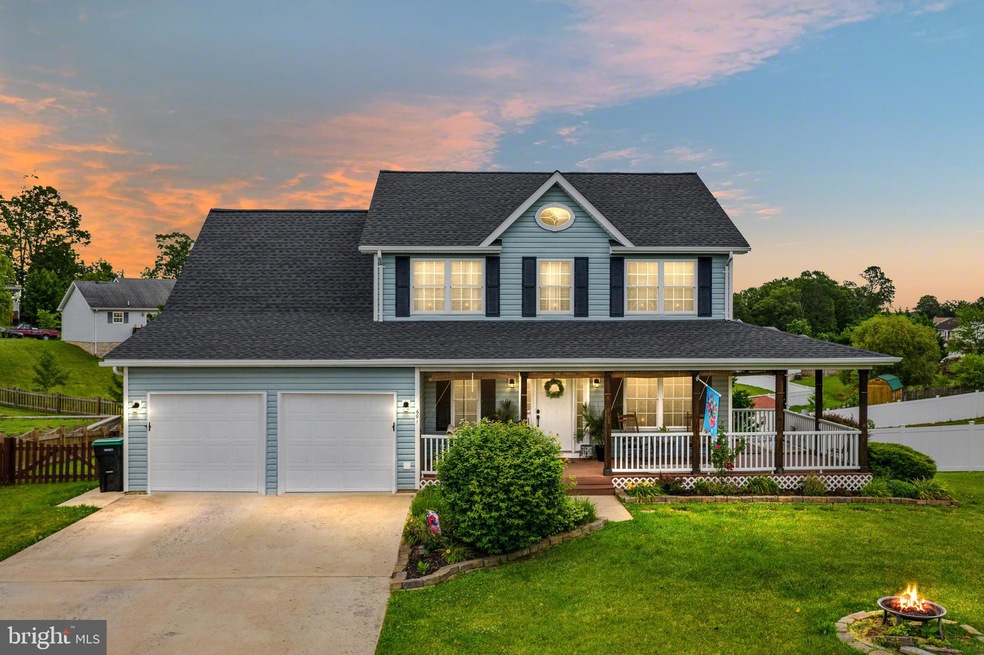 691 Fulton Dr, Strasburg, VA 22657 - photo 1