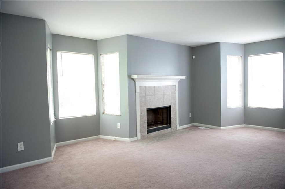 3912 Laurel Bend Dr, Snellville, GA 30039 - photo 1