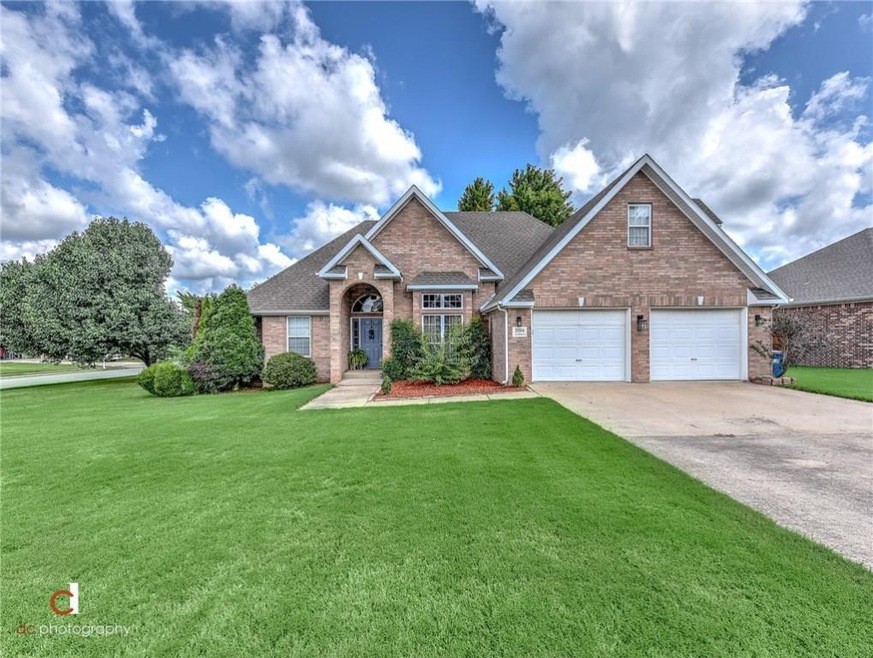 3204 NW Alberta, Bentonville, AR 72712 - photo 1