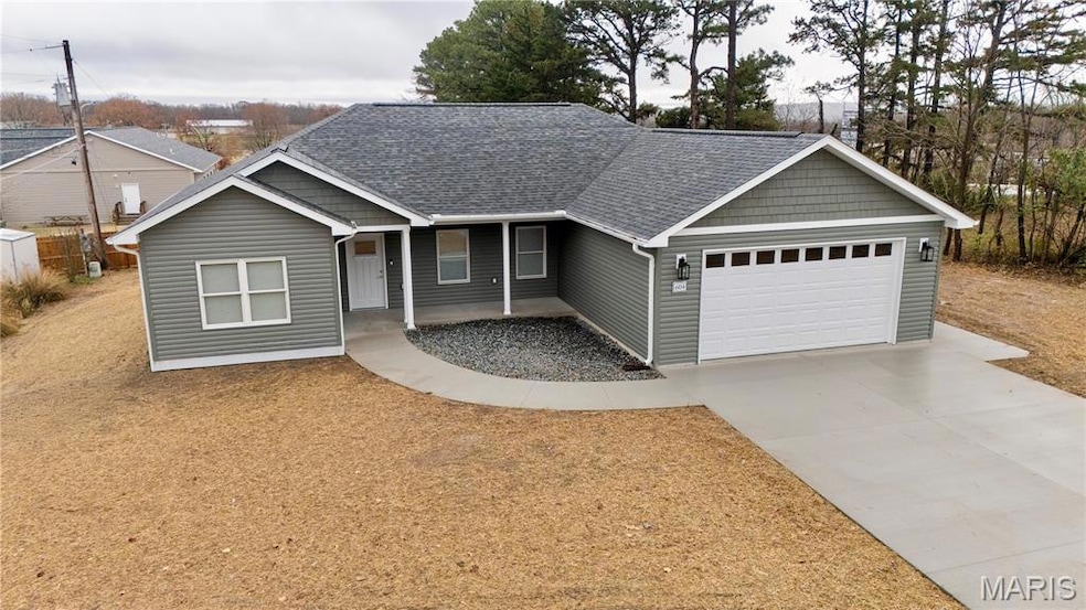 604 Basswood Dr, Rolla, MO 65401 - photo 1