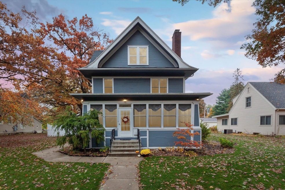 1115 Vista Ave, Janesville, WI 53545 MLS 1966384