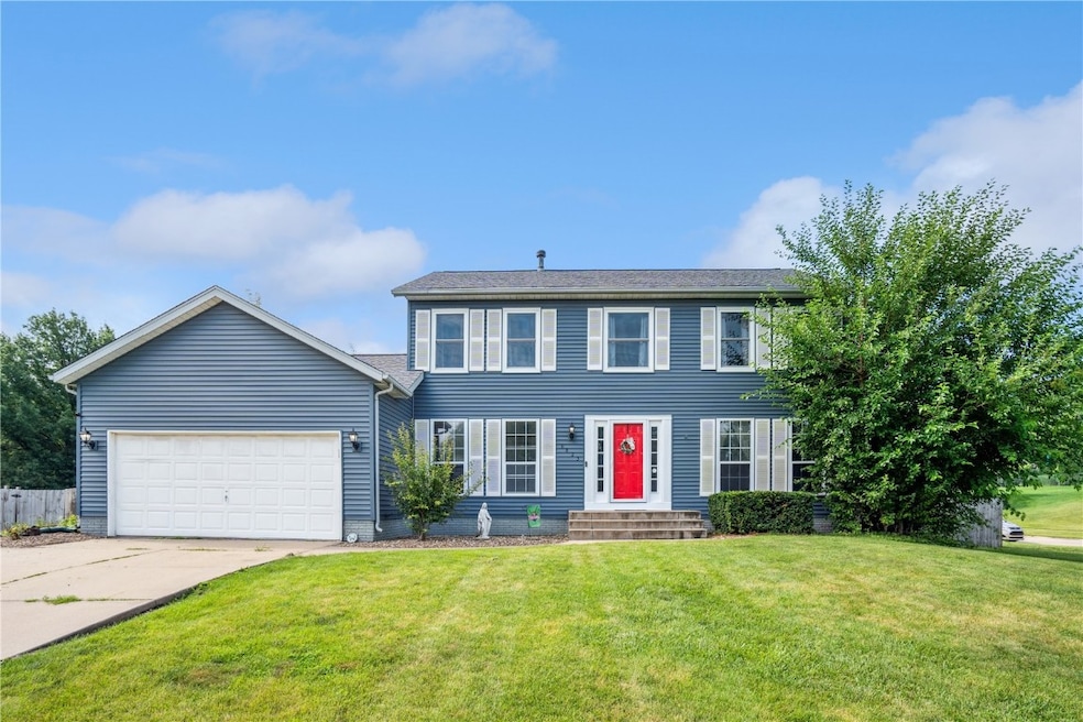 6823 1st Ave SW, Cedar Rapids, IA 52405 - photo 1