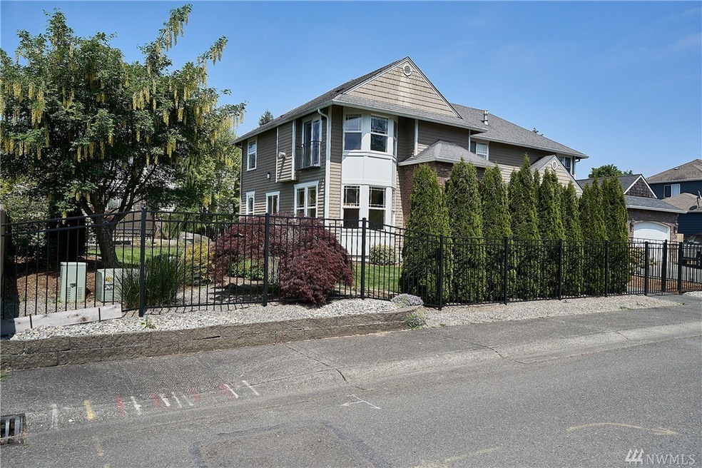 1004 S 264th St, Des Moines, WA 98198 - photo 1