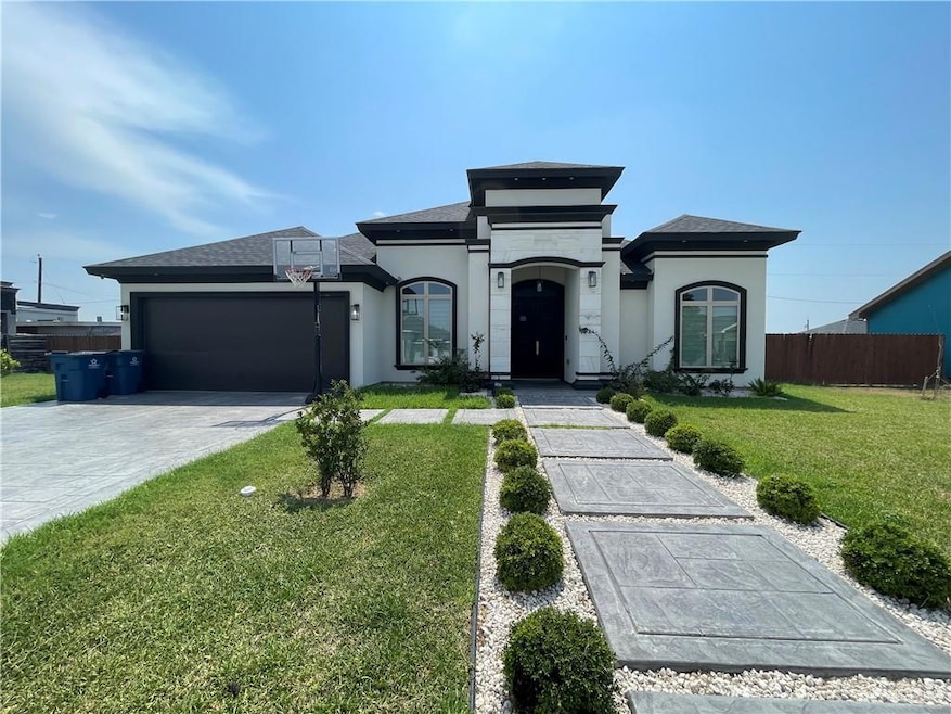 806 Dove St, Alamo, TX 78516 - photo 1