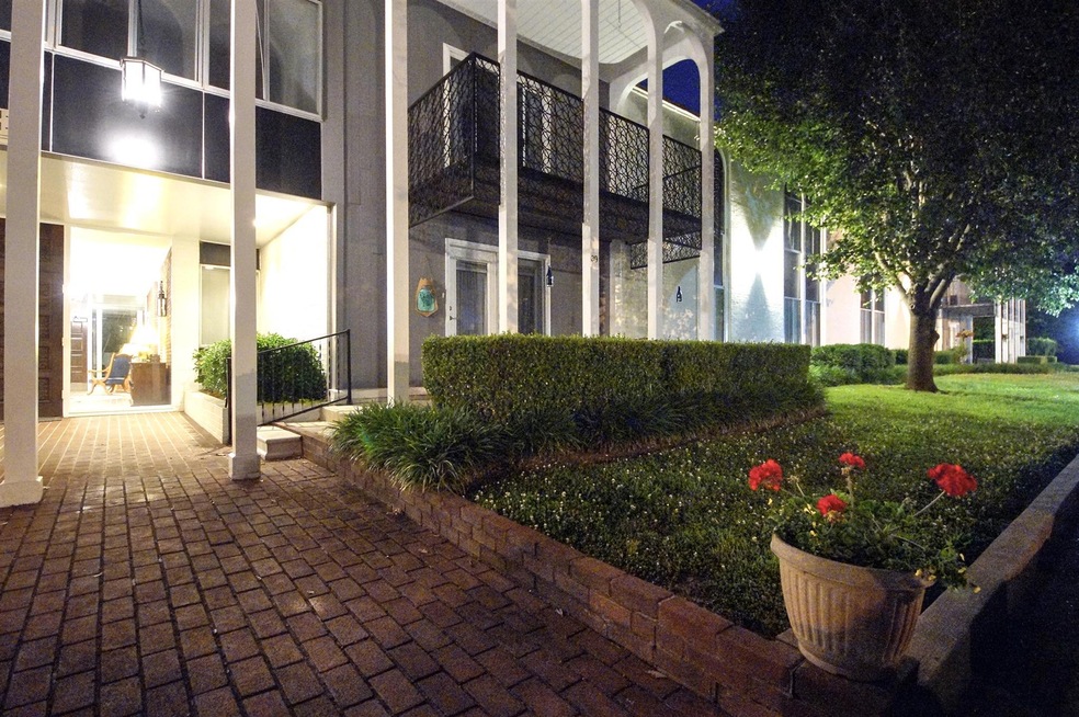 Welcome to Mercury Manor Condominiums! Mercury Blvd #49 in Murfreesboro, TN!  