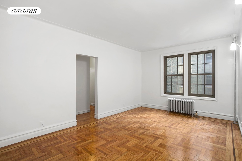 1100 Grand Concourse unit 3C, Bronx, NY 10456 - photo 1
