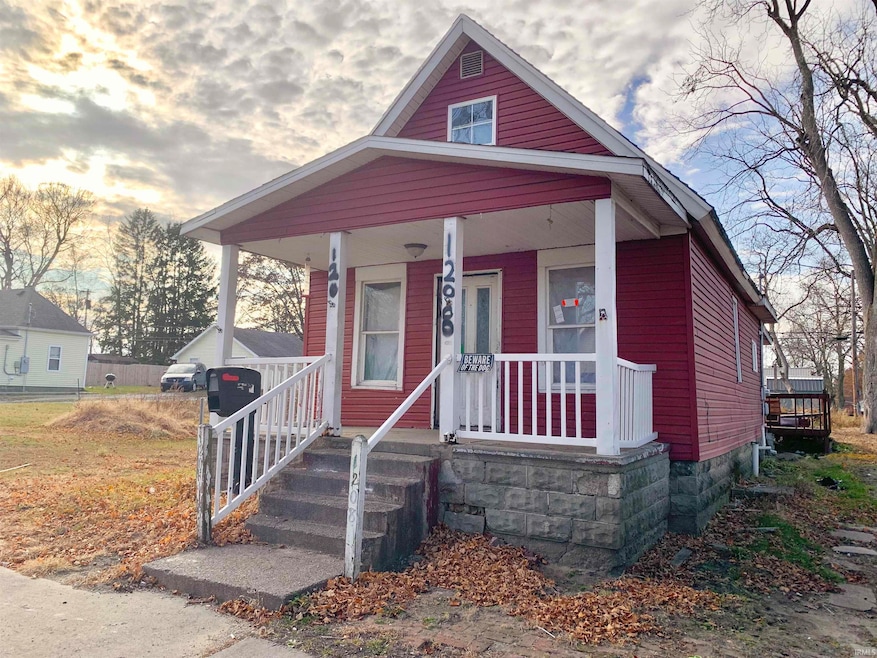 1208 Elm St, Rochester, IN 46975 - photo 1