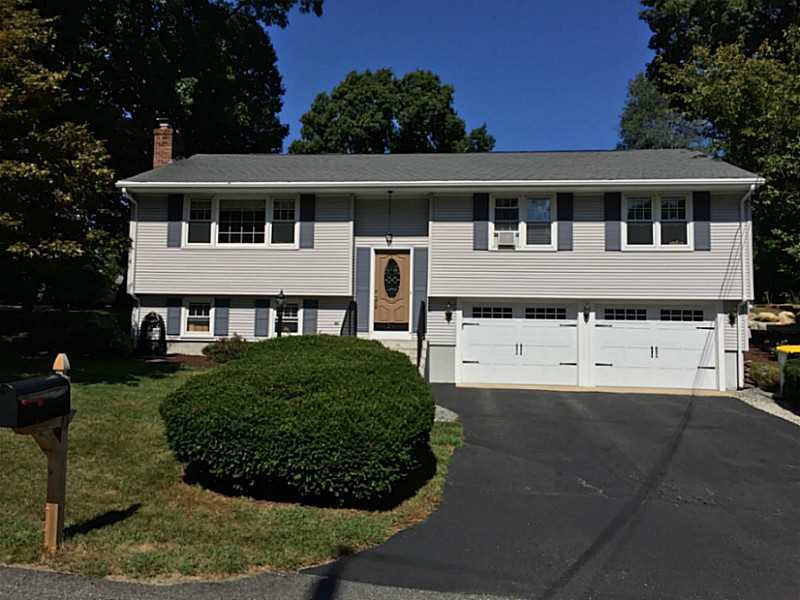 20 Valley View Dr, Greenville, RI 02828 - photo 1