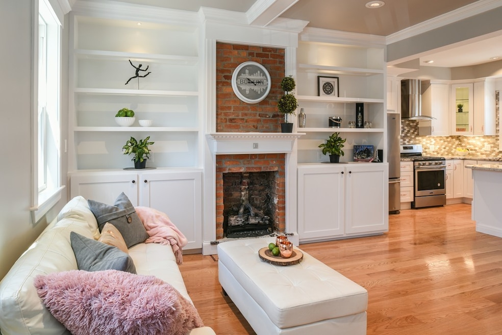 24 Briggs St, Salem, MA 01970 - photo 1