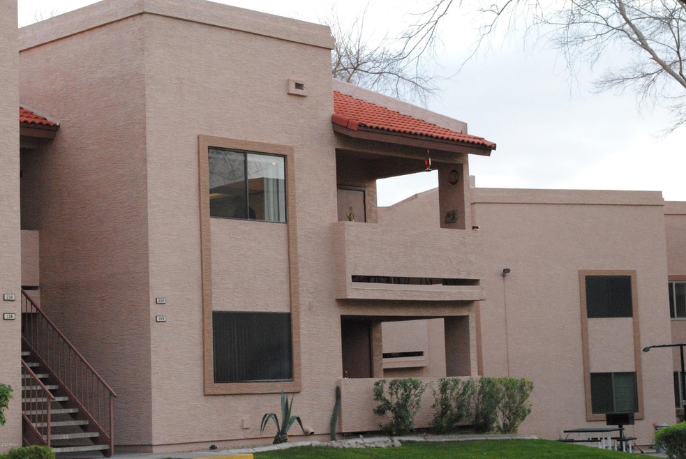 145 N 74th St unit 209, Mesa, AZ 85207 - photo 1