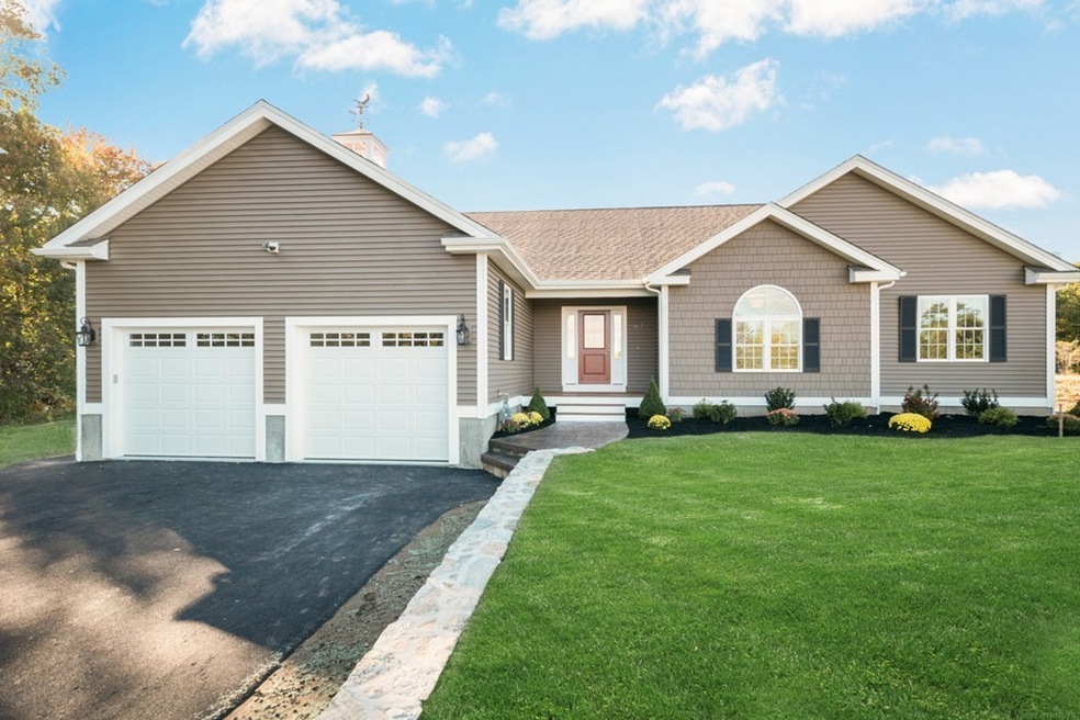 303 Blackstone St, Blackstone, MA 01504 - photo 1