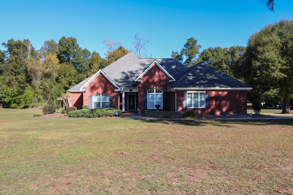 299 Country Club Rd, Bainbridge, GA 39819 - photo 1
