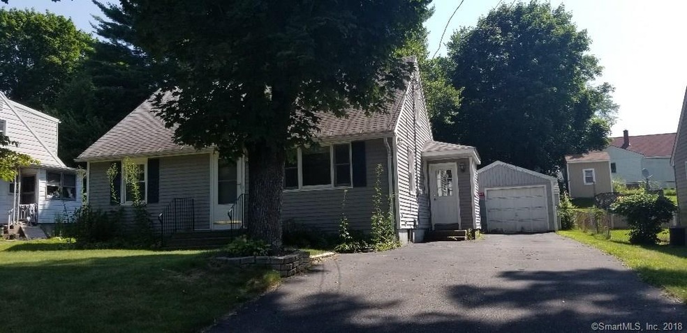 252 Chestnut Hill Ave, Waterbury, CT 06704 - photo 1