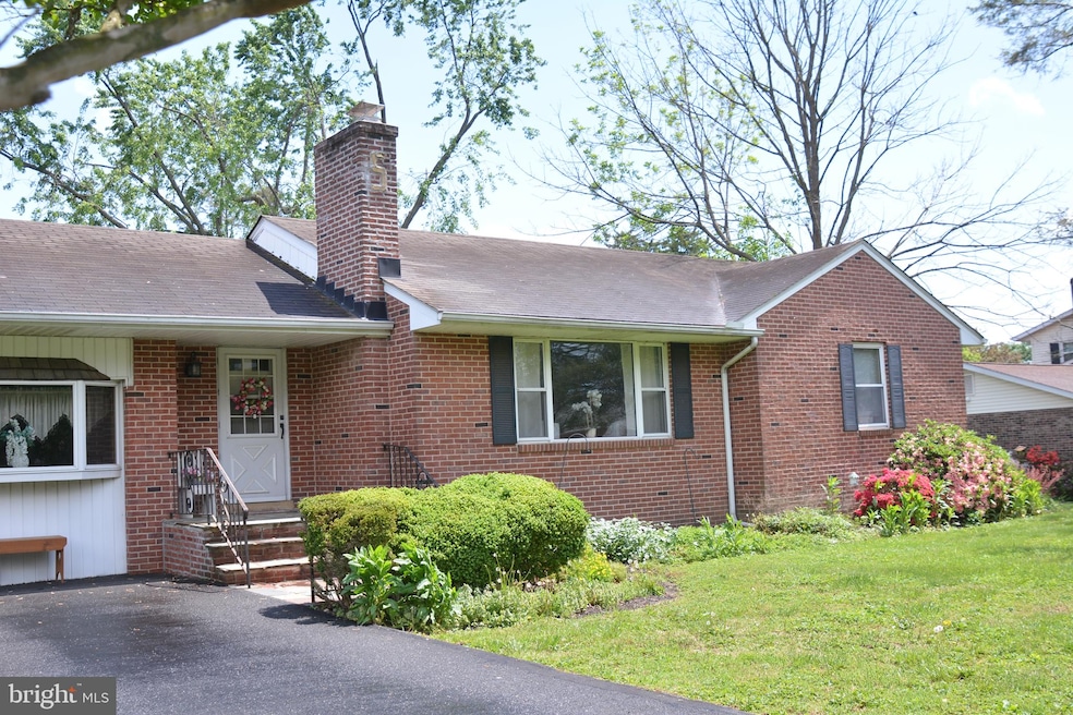 11 Glen Berne Dr, Wilmington, DE 19804 - photo 1