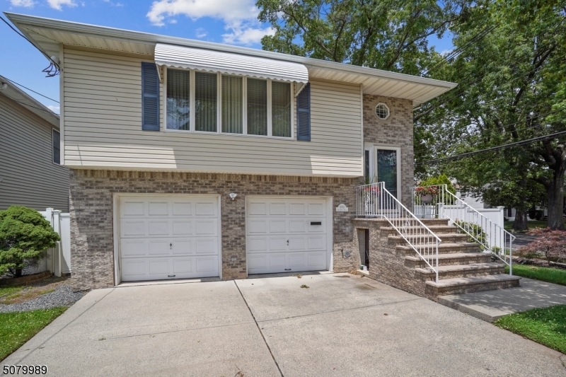 1000 Stockton Rd, Linden, NJ 07036 - photo 1