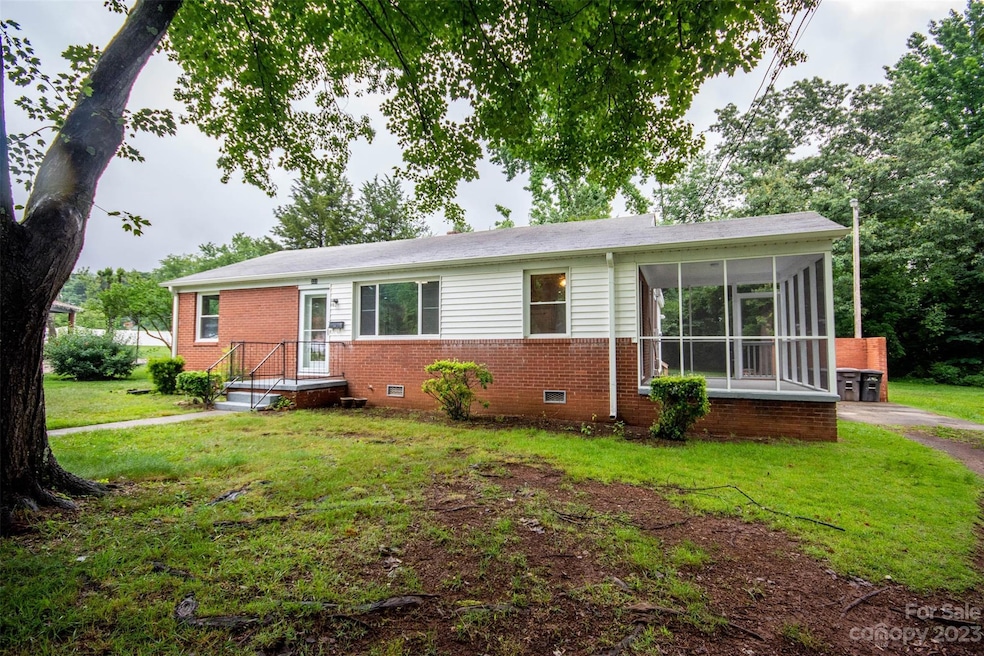 331 Fieldstone Cir, Statesville, NC 28677 - photo 1