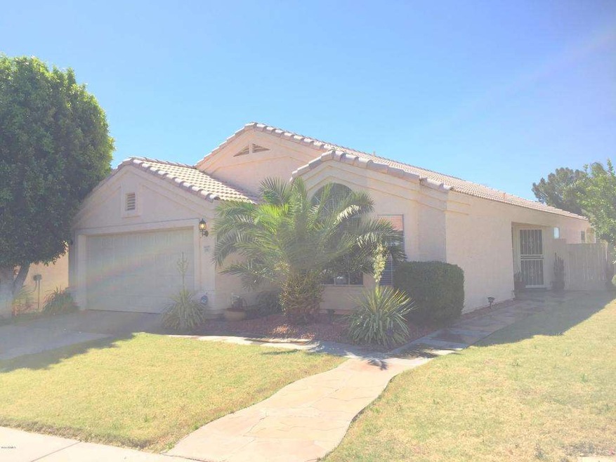 1761 E Buffalo St, Chandler, AZ 85225 - photo 1