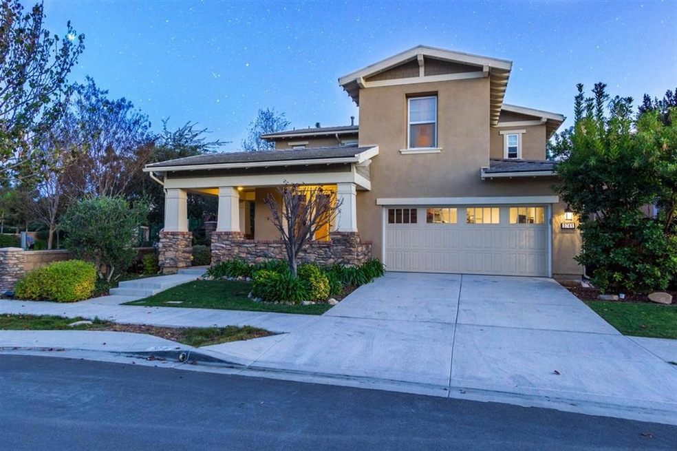 Walk the interior of this home! Click on 3D_URL link under photograph of the home in MLS.