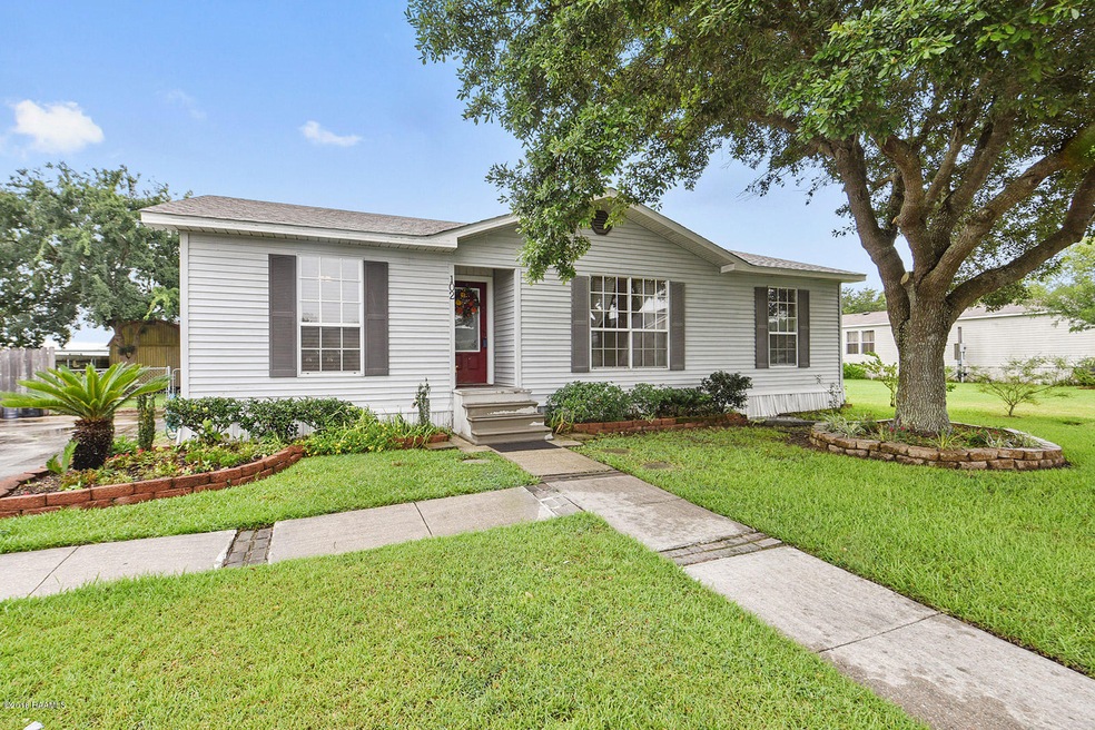 001_1600x1067_mls_1600x1067 (1)