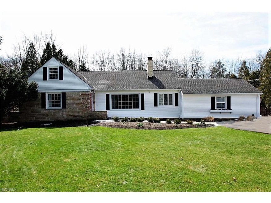 Welcome to 29880 Bolingbrook Rd. Pepper Pike OH 44