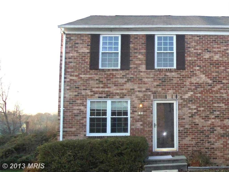 8 W End Ct, Halethorpe, MD 21227 - photo 1