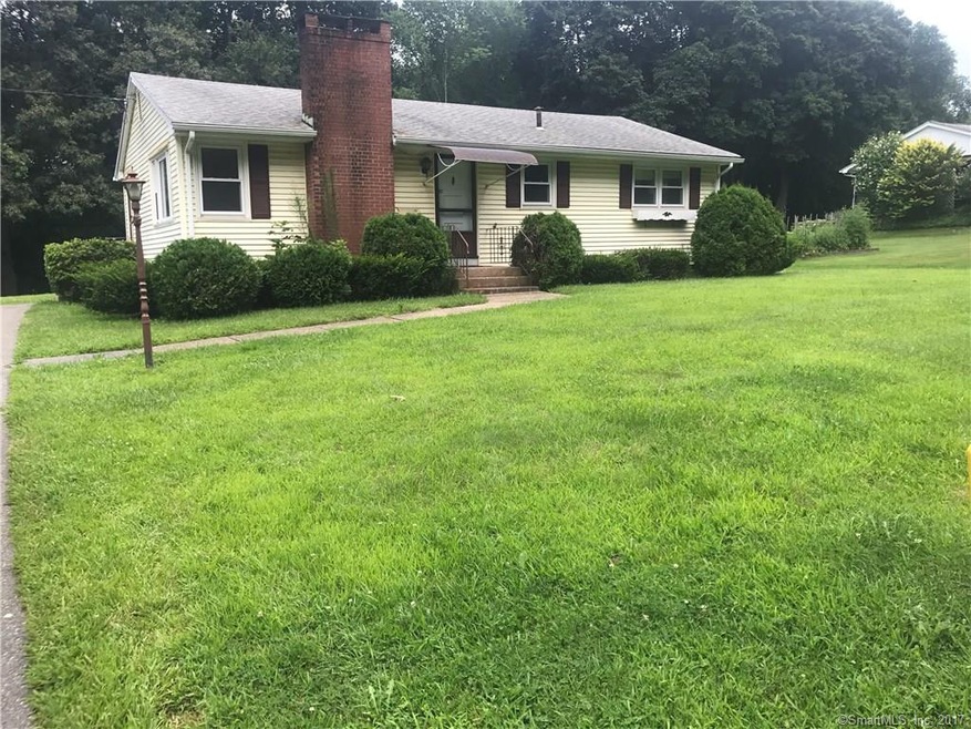 103 Snipsic Lake Rd, Ellington, CT 06029 - photo 1