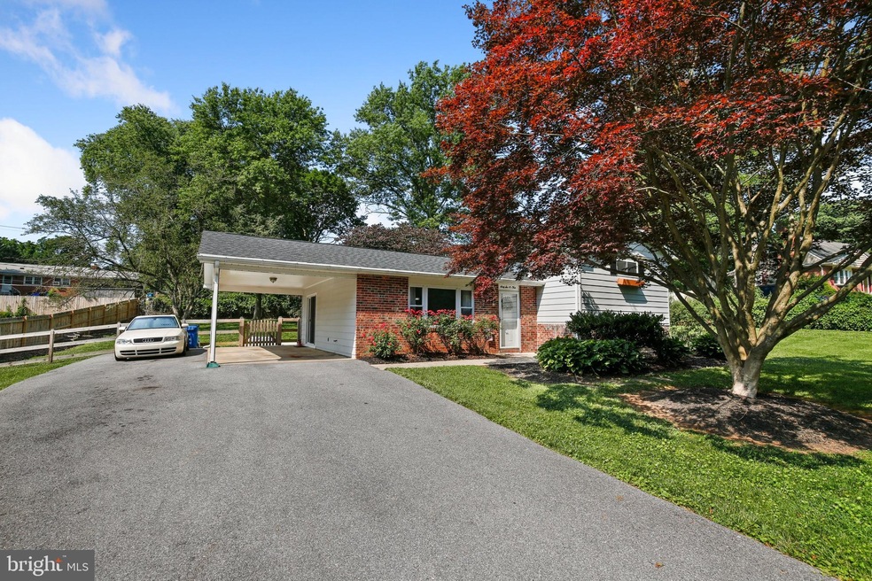 6604 Sunset Dr, Sykesville, MD 21784 - photo 1