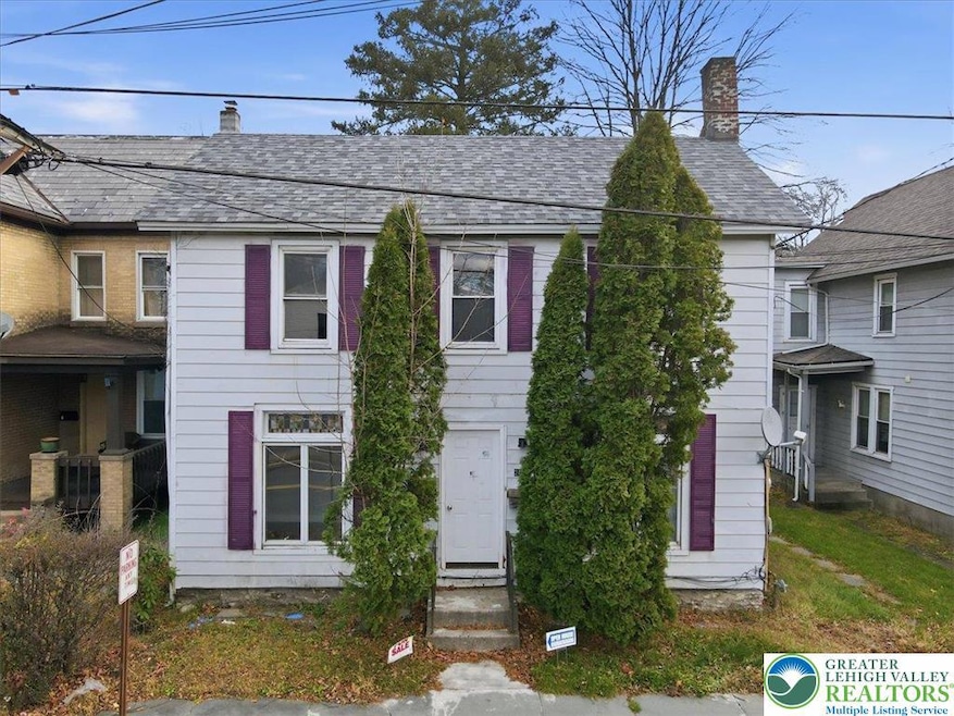 202 N Courtland St, East Stroudsburg, PA 18301 - photo 1