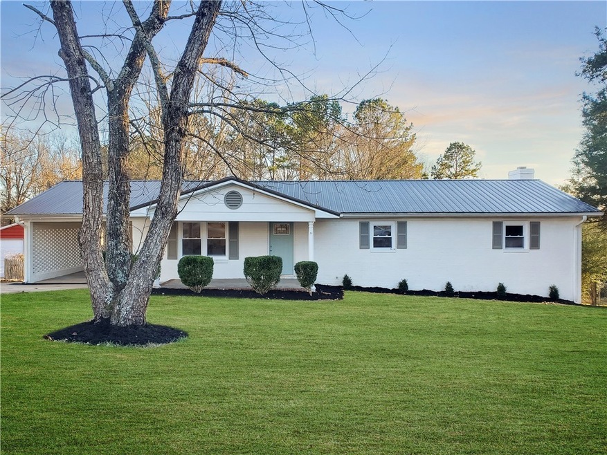 110 Faye St, Liberty, SC 29657 - photo 1