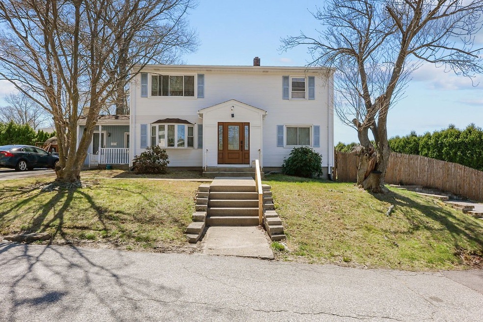 231 Hyde St unit 2, Cranston, RI 02920 - photo 1