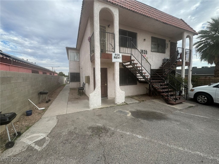 1828 Harding St unit B, North Las Vegas, NV 89030 - photo 1