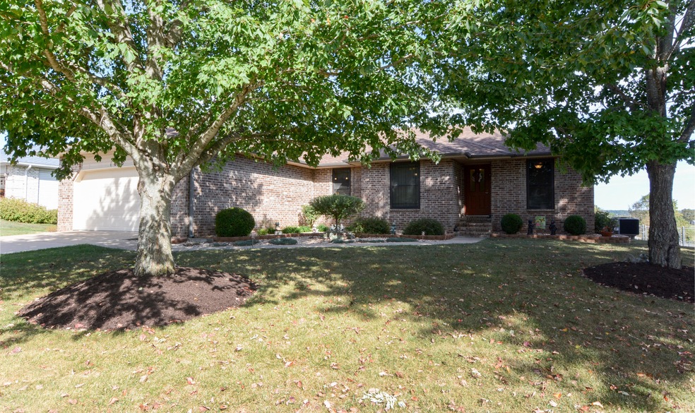 606 N 37th St, Nixa, MO 65714 - photo 1