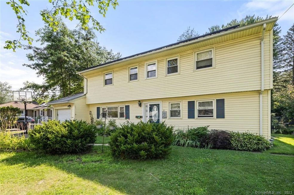 21 Greenbrier Dr, West Hartford, CT 06117 - photo 1