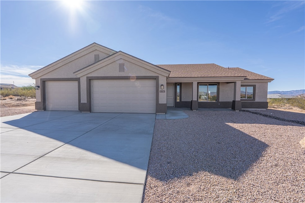 7072 Stetson Dr, Kingman, AZ 86401 - photo 1