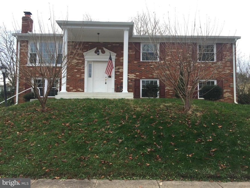 13340 Nickleson Dr, Woodbridge, VA 22193 - photo 1