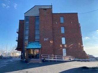 247 Washington Ave unit 24, Winthrop, MA 02152 - photo 1