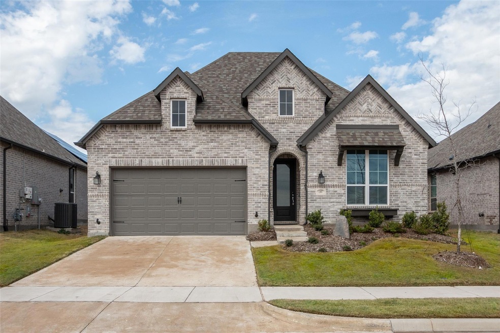 1307 Beach Blvd, Sherman, TX 75090 - photo 1