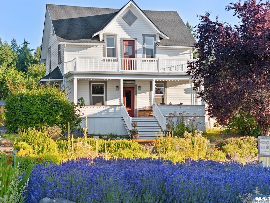 For Sale $699,950 • Co-Listing Agent